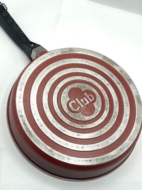 CLUB Aluminum Skillet 10"  Red